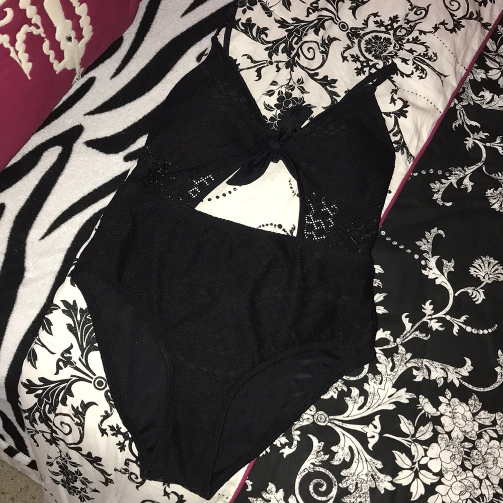 Cute one piece swim suit!